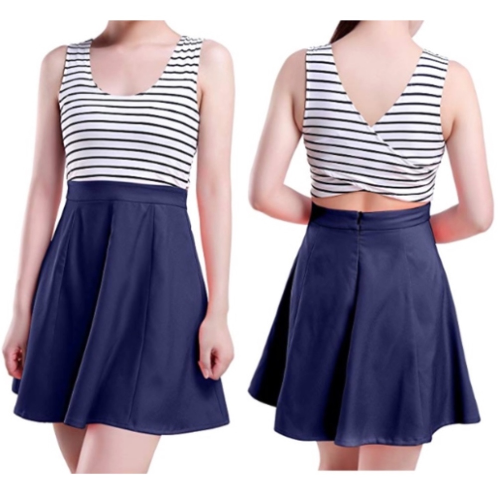 Fit & Flare Striped Colorblock Summer Dress with Open Back White Blue size Small